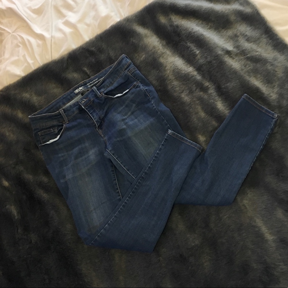 Stretchy Skinny Jeans